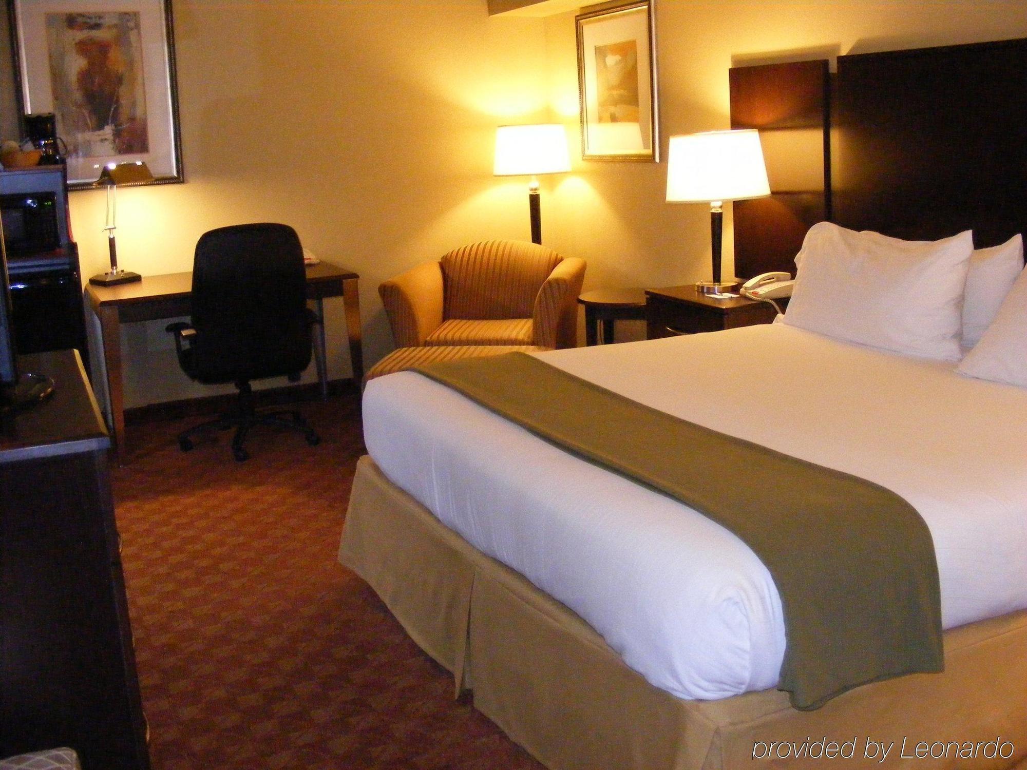 Holiday Inn Express Hotel & Suites Muskogee By Ihg Buitenkant foto