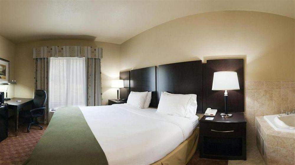 Holiday Inn Express Hotel & Suites Muskogee By Ihg Buitenkant foto