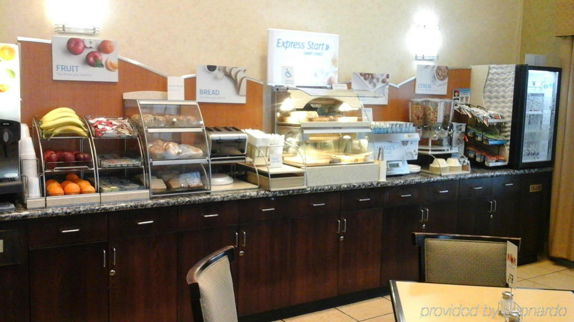 Holiday Inn Express Hotel & Suites Muskogee By Ihg Buitenkant foto