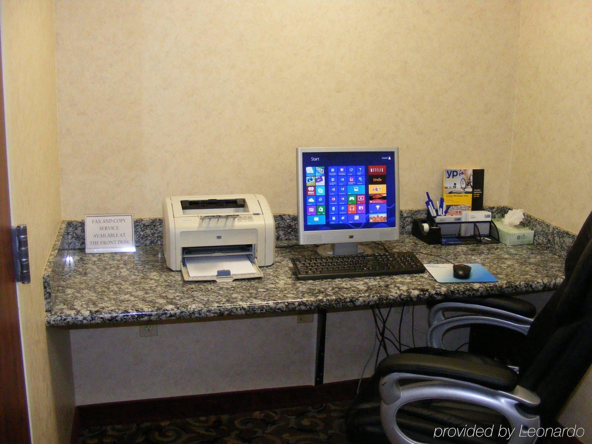 Holiday Inn Express Hotel & Suites Muskogee By Ihg Buitenkant foto